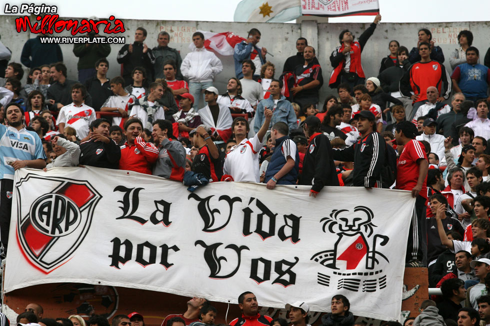 River Plate vs Banfield (CL 2009) 33